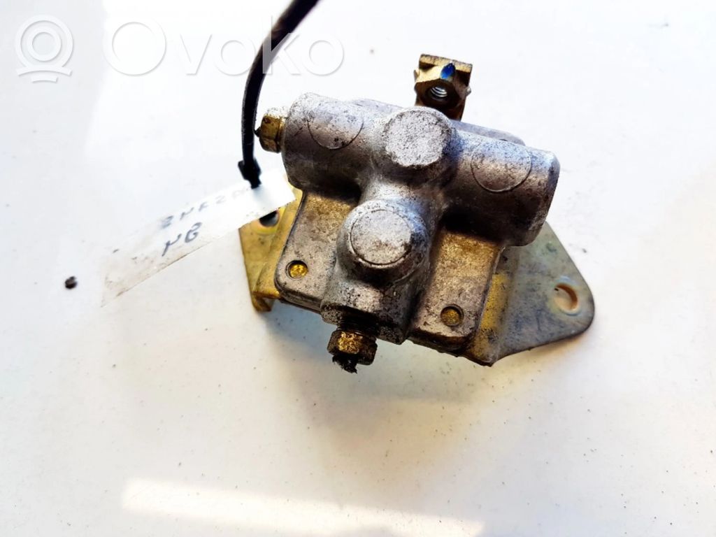Toyota Yaris Verso Air suspension compressor 