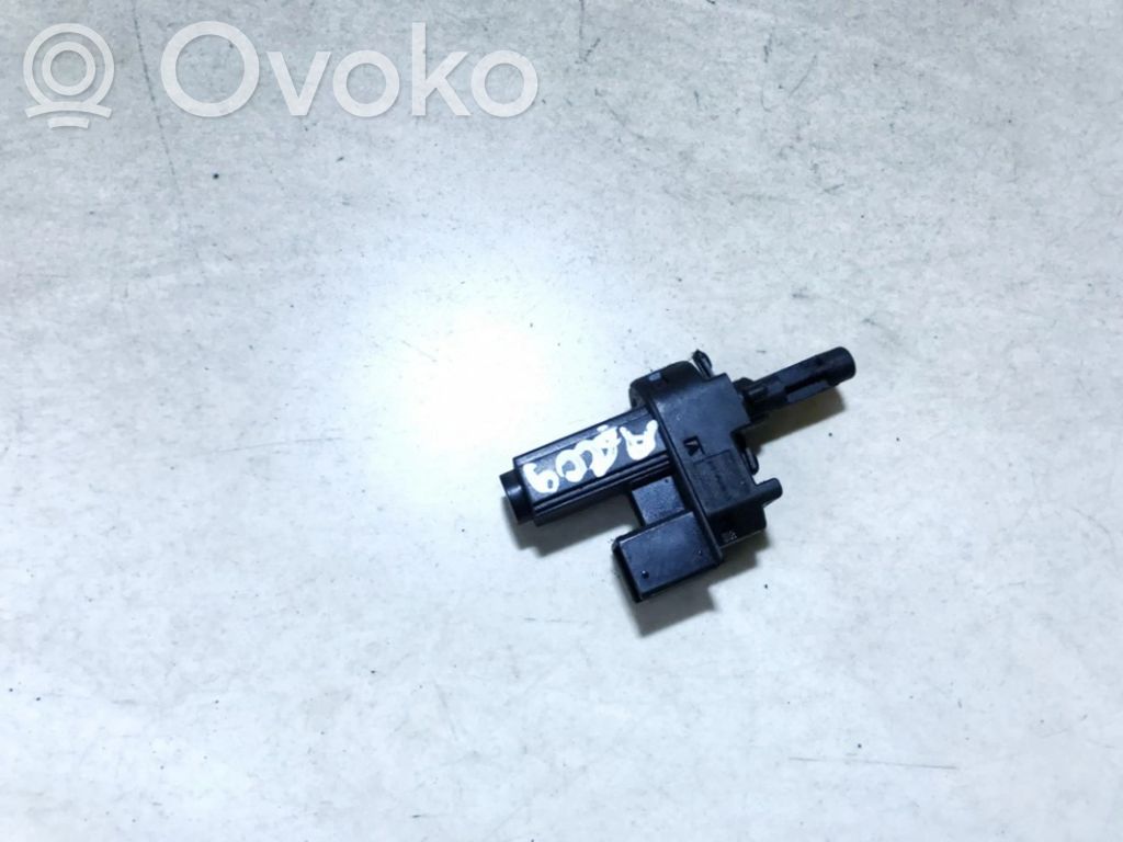 Sensor del pedal de embrague   4M5T7C534AA,4M5T7C534AA,4M5T7C534AA,4M5T7C534AA