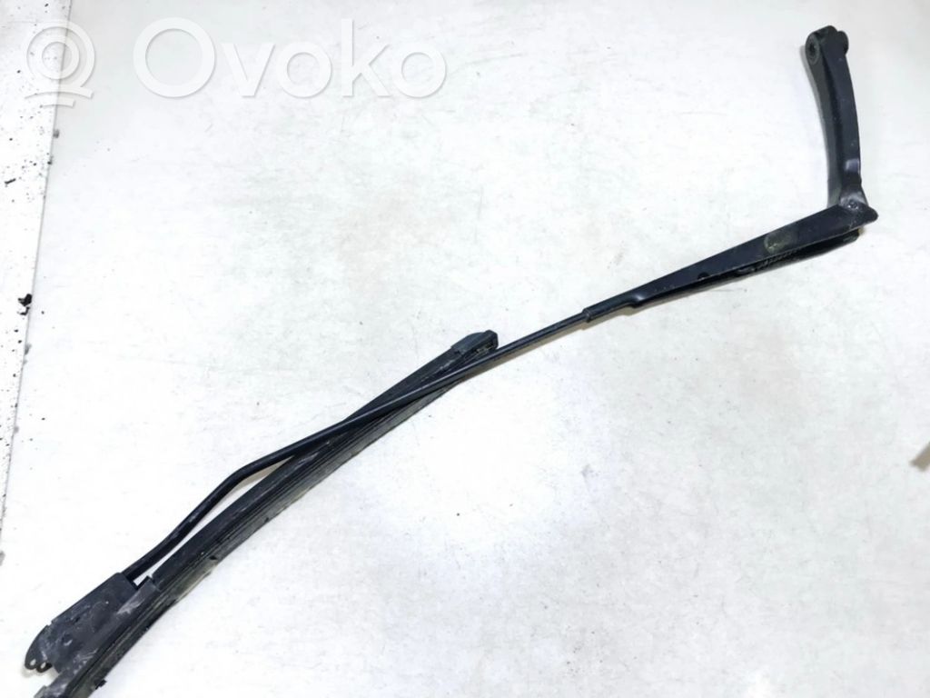 Citroen Berlingo Ramię wycieraczki szyby przedniej / czołowej