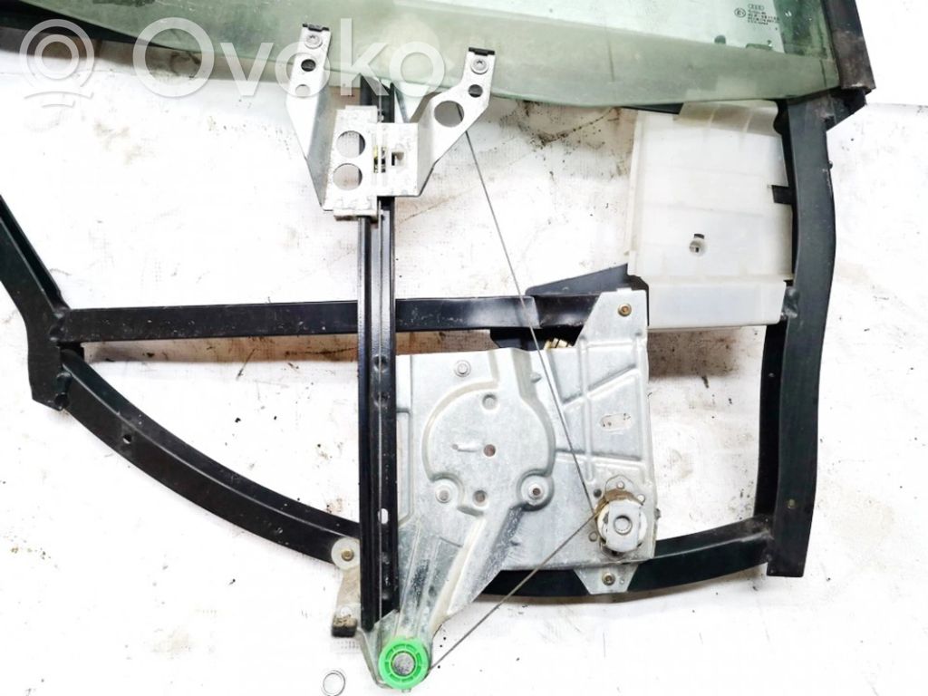 Mécanisme de lève-vitre avec moteur   8D0839400A,8D0839400A