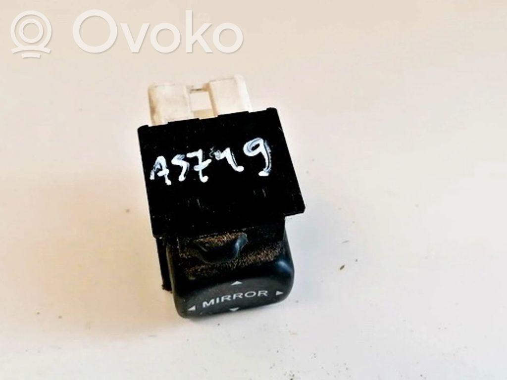 Toyota Yaris Verso Wing mirror switch 