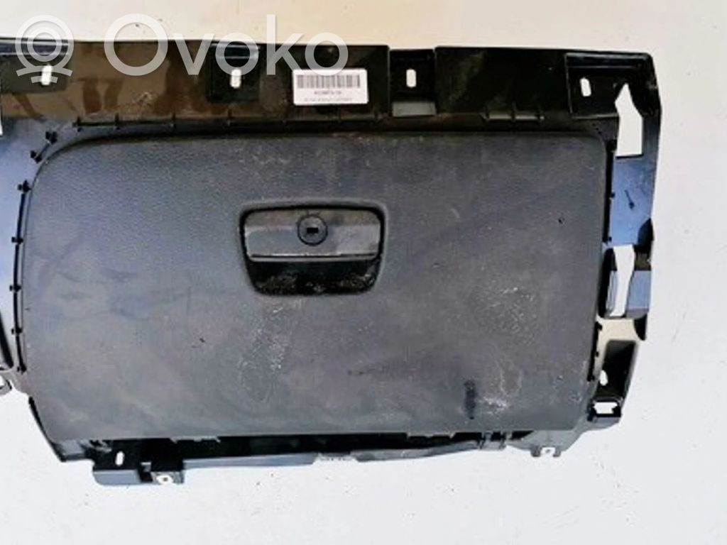 BMW X1 E84 Glove box 