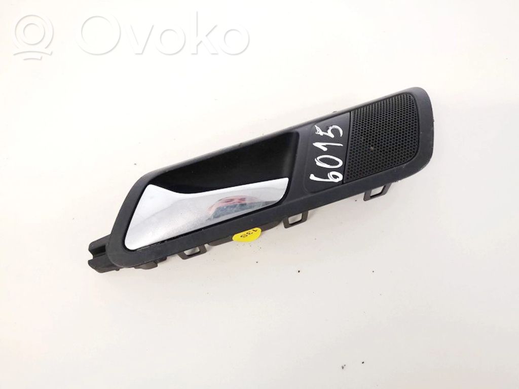 Volkswagen PASSAT B6 Maniglia interna per portiera posteriore 