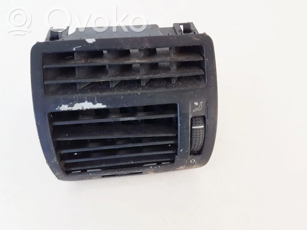 Seat Alhambra (Mk1) Rejilla de ventilación central del panel 