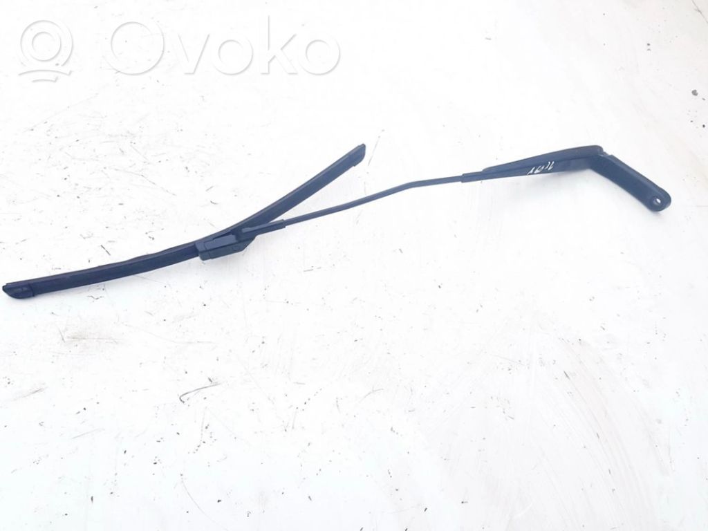 Volkswagen Jetta V Ramię wycieraczki szyby przedniej / czołowej 