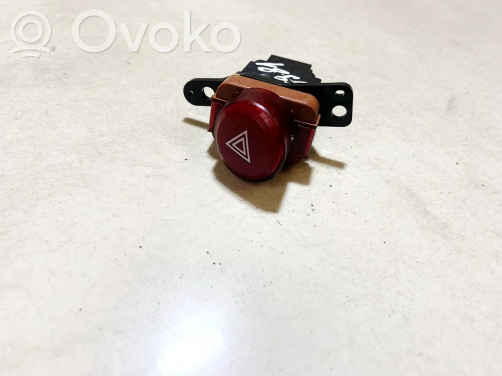 Botón interruptor de luz de peligro   M30576,M30576