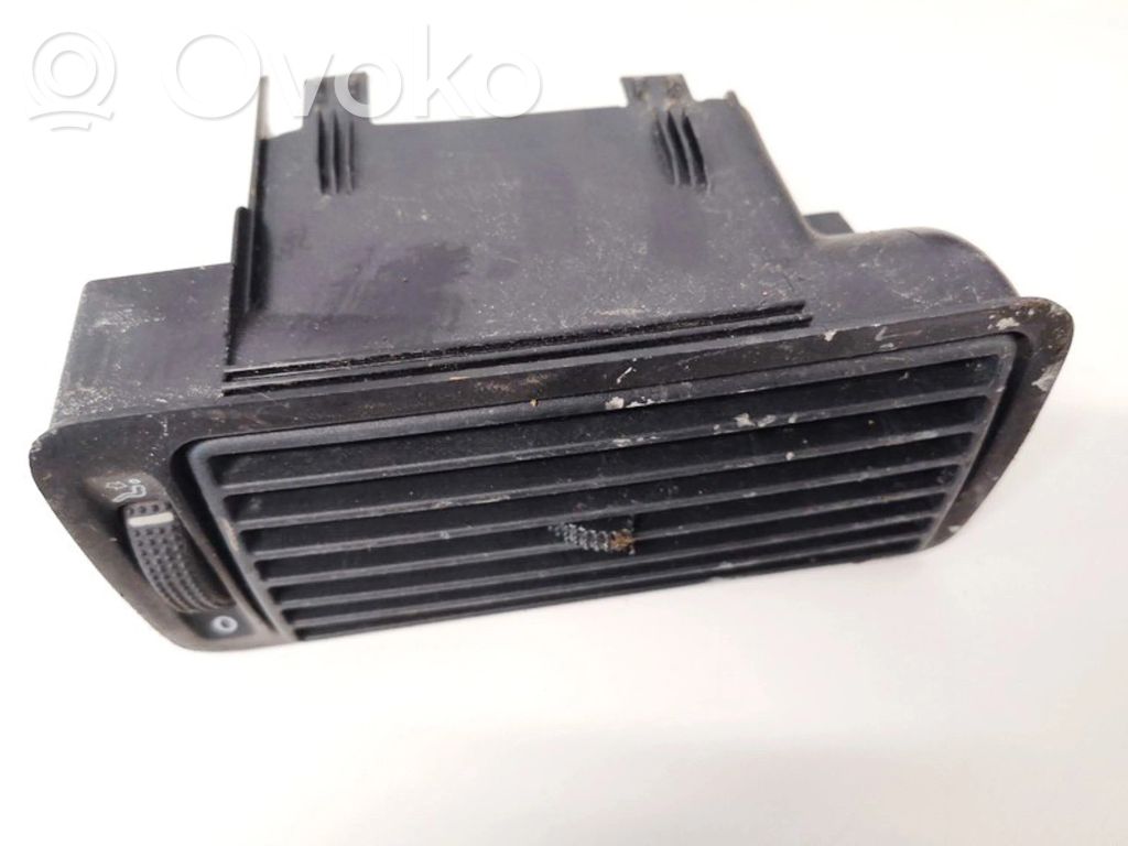 Rejilla de ventilación central del panel   1J1819704C,1J1819704C