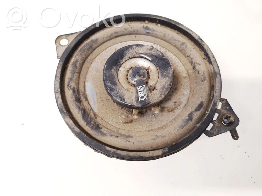 Audi 80 90 S2 B4 Altavoz de la puerta delantera 