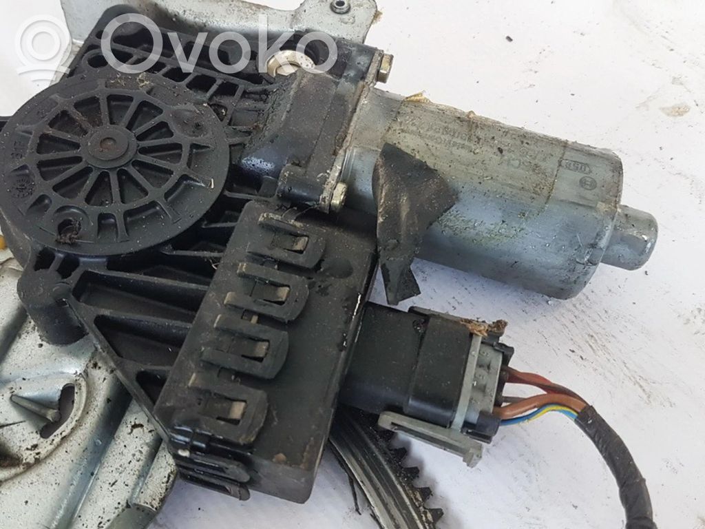 Opel Astra G Motorino alzacristalli della portiera anteriore