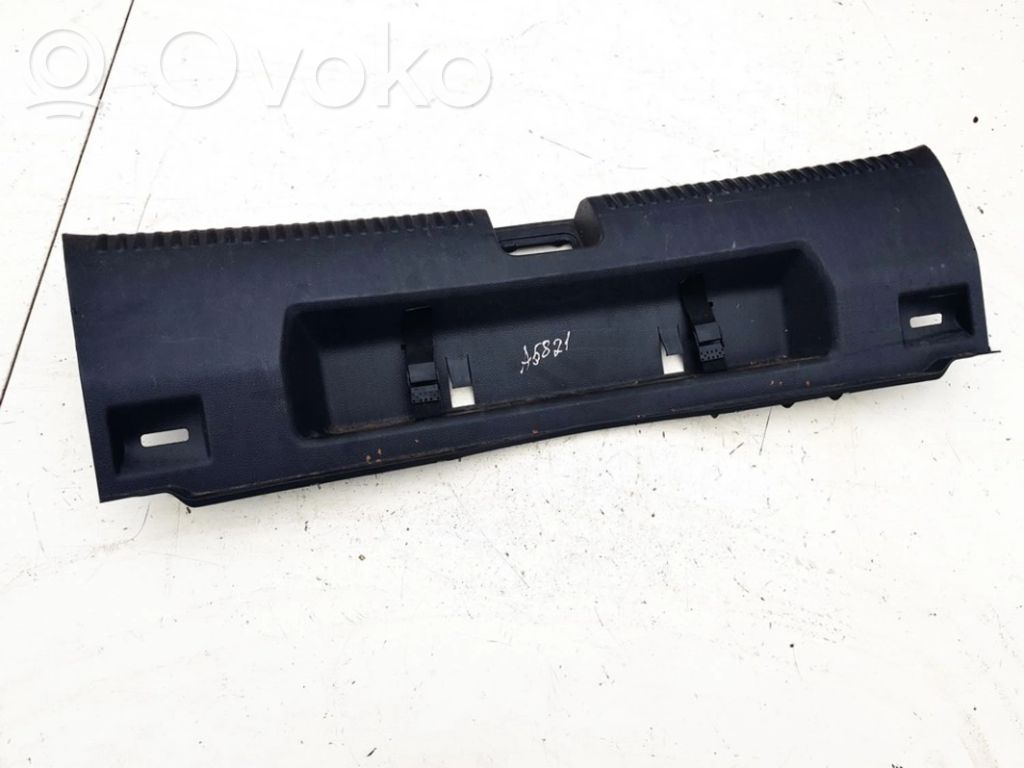 Volkswagen Jetta VI Inne elementy wykończenia bagażnika 