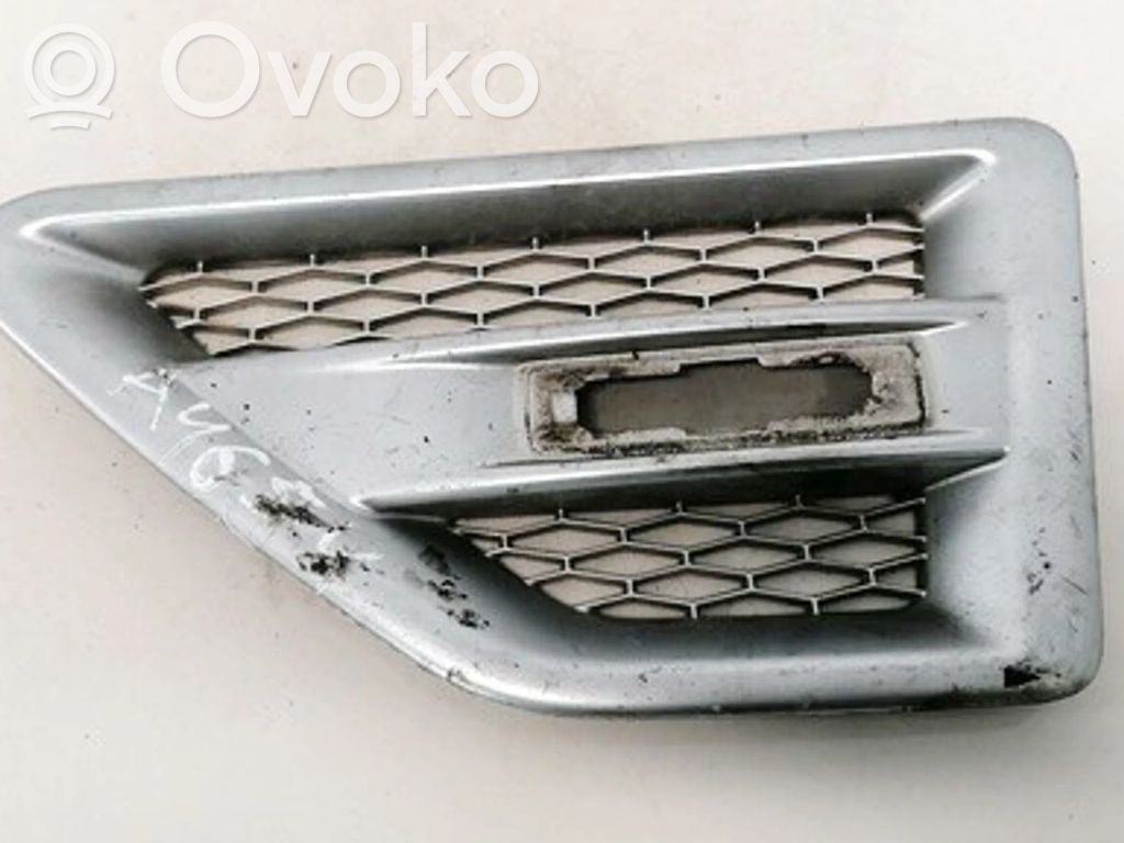 Land Rover Freelander 2 - LR2 Mască aripă față (turnată) 
