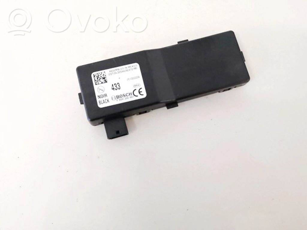 Opel Astra J Unitate control antenă