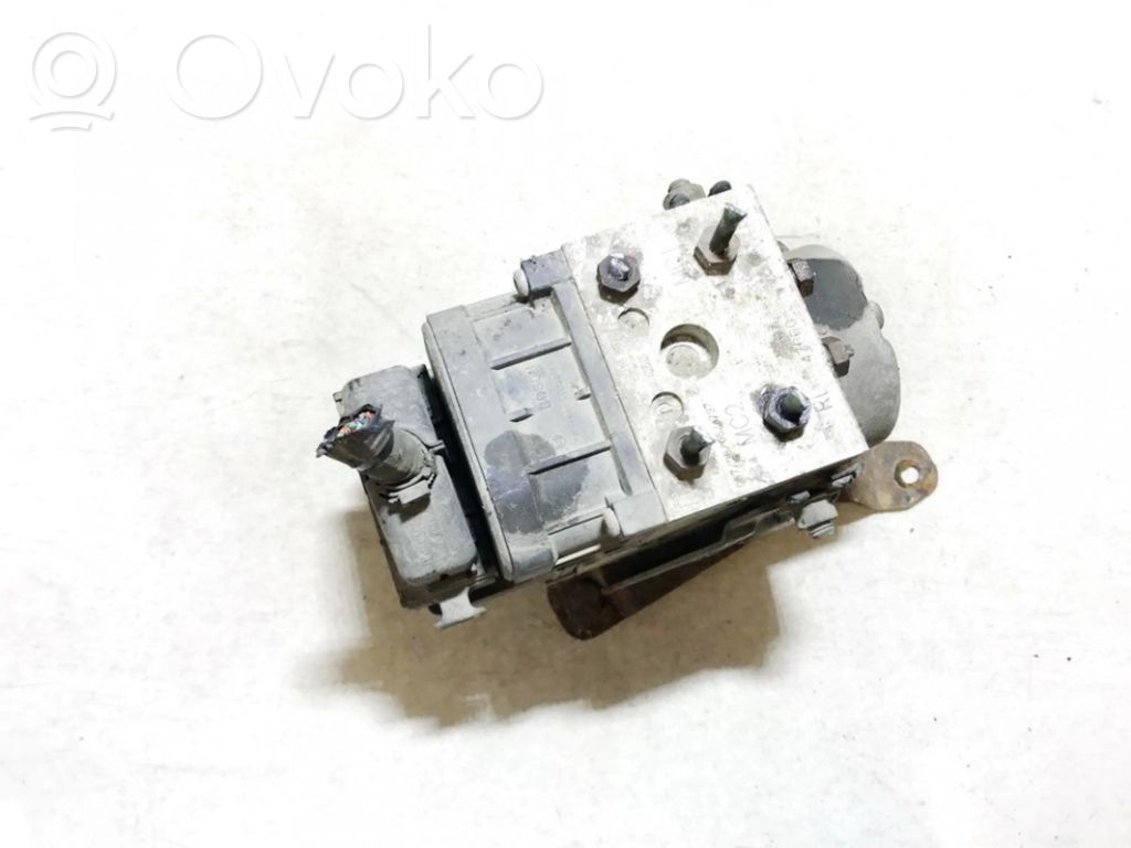 Nissan Primera Bomba de ABS 