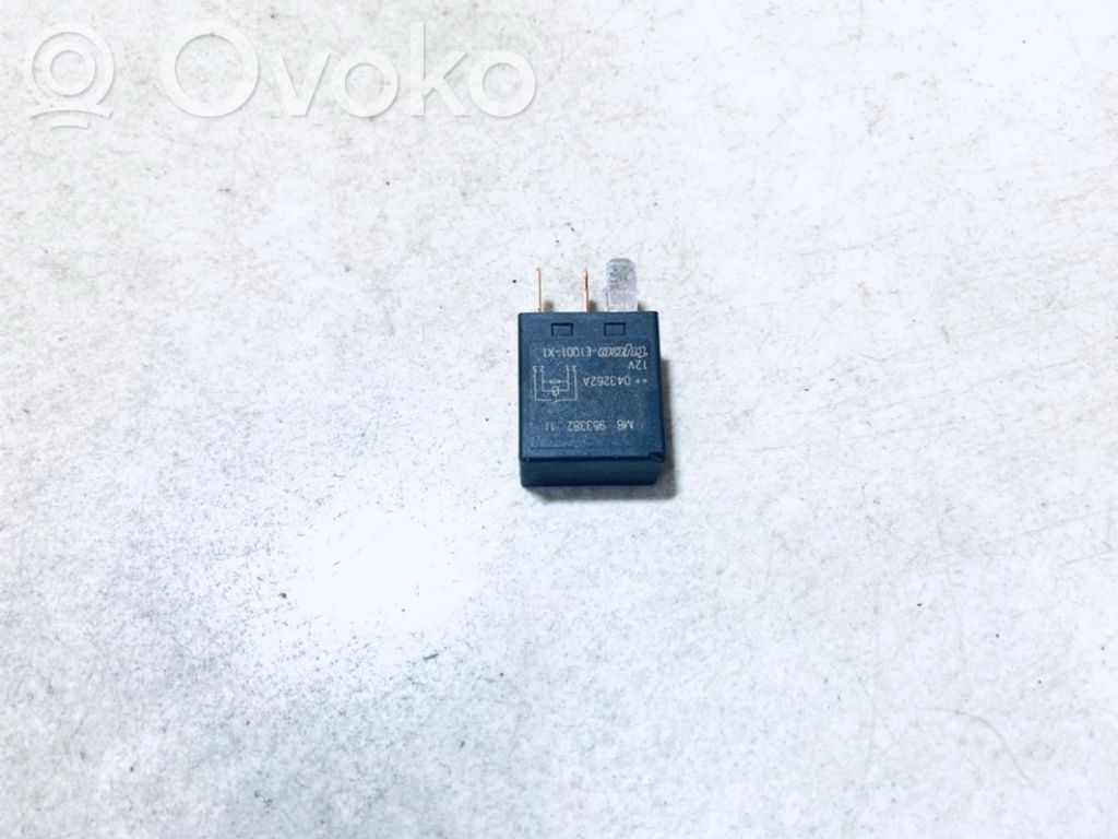 Altri relè   MB953382,043262A,043262A,MB953382,V23075