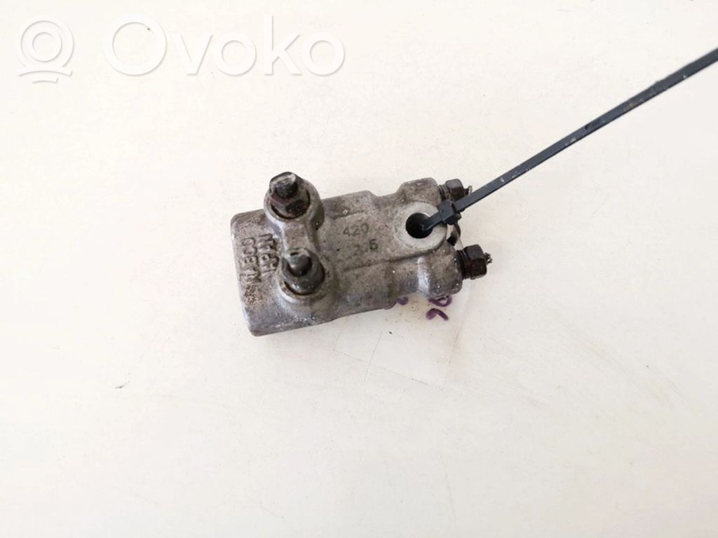Subaru Impreza II Air suspension compressor