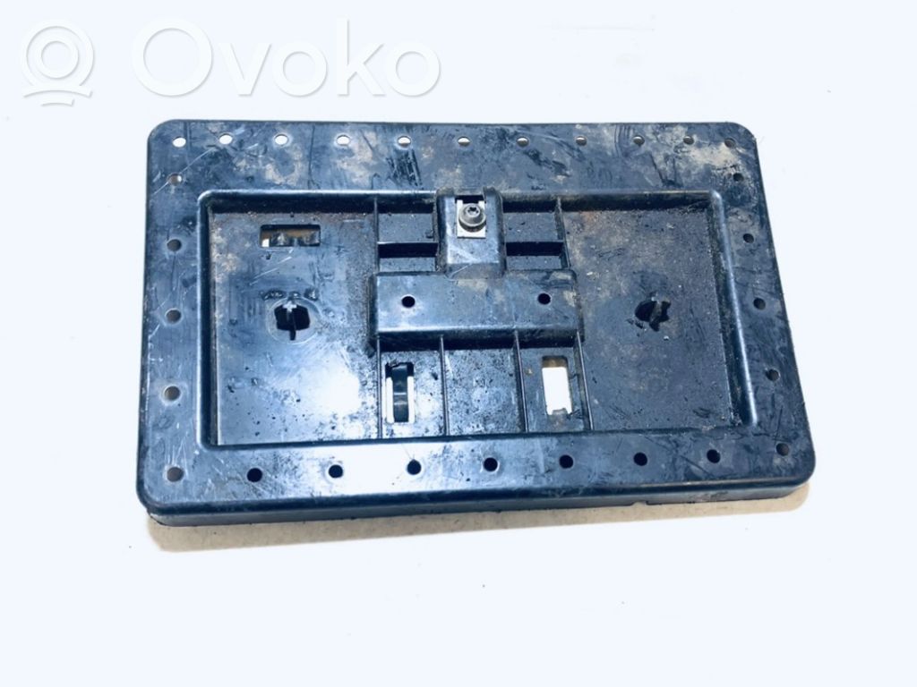 Akkulaatikon alusta   BK31V52044EP1A05,BK31V52044,BK31V52044EP1A05