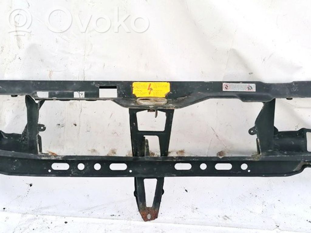 Volkswagen PASSAT B4 Pas przedni 