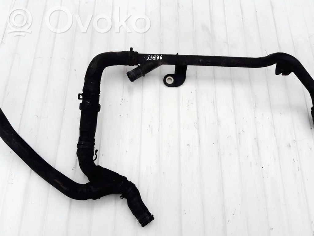 Ford Mondeo Mk III Conductă/furtun lichid de răcire motor