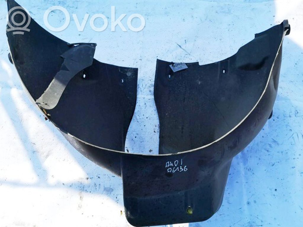 Audi A4 S4 B5 8D Rivestimento paraspruzzi parafango posteriore 