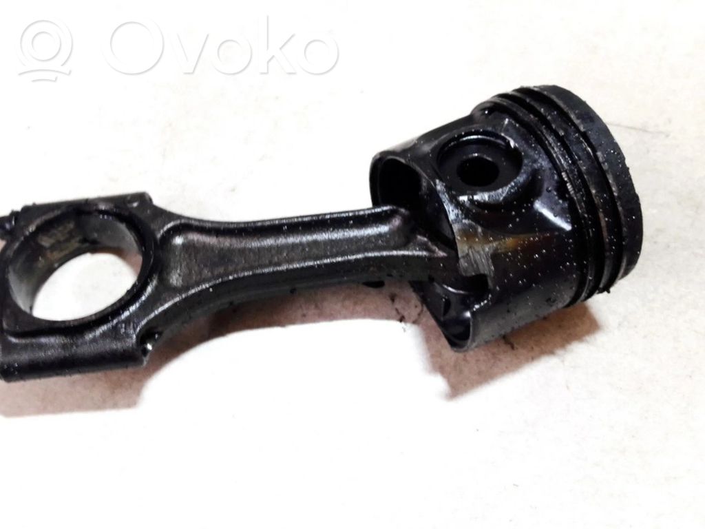 Opel Vectra B Pistón con biela 