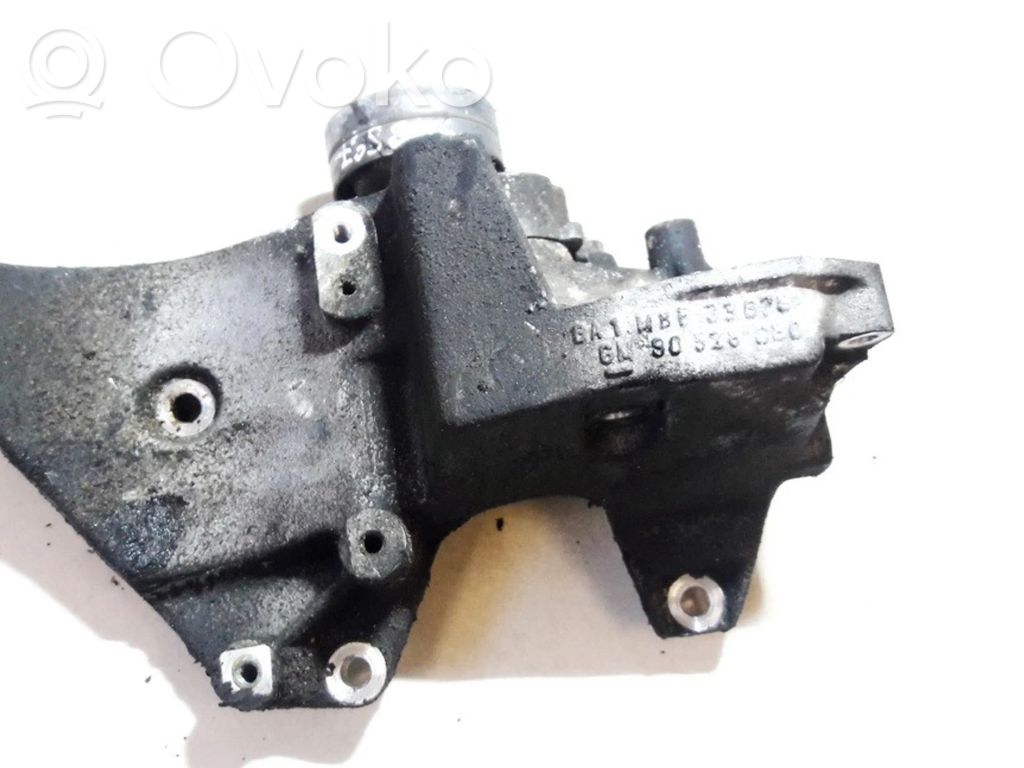 Engine mounting bracket   90528680,33679,33679,90528680
