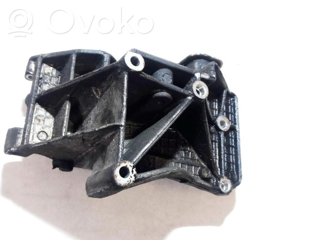 Peugeot 806 Łapa / Mocowanie silnika 
