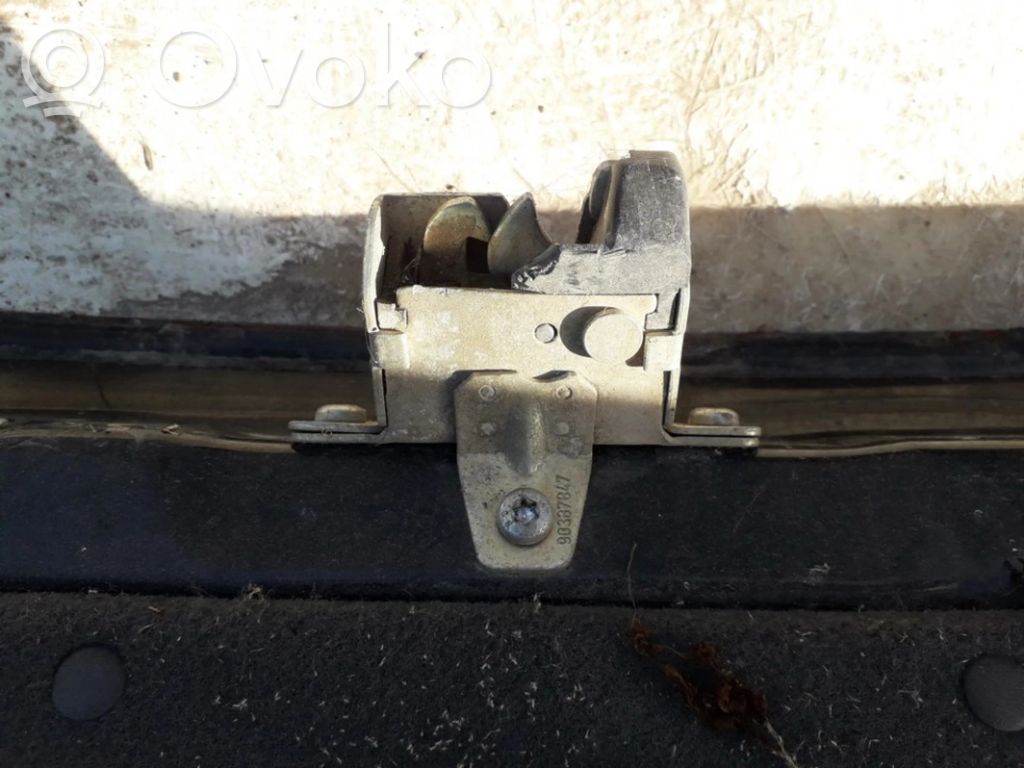 Tailgate/trunk/boot lock/catch/latch