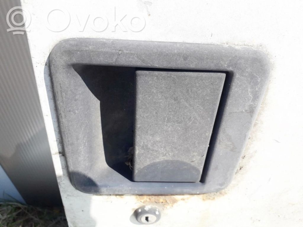 Etuoven ulkokahva