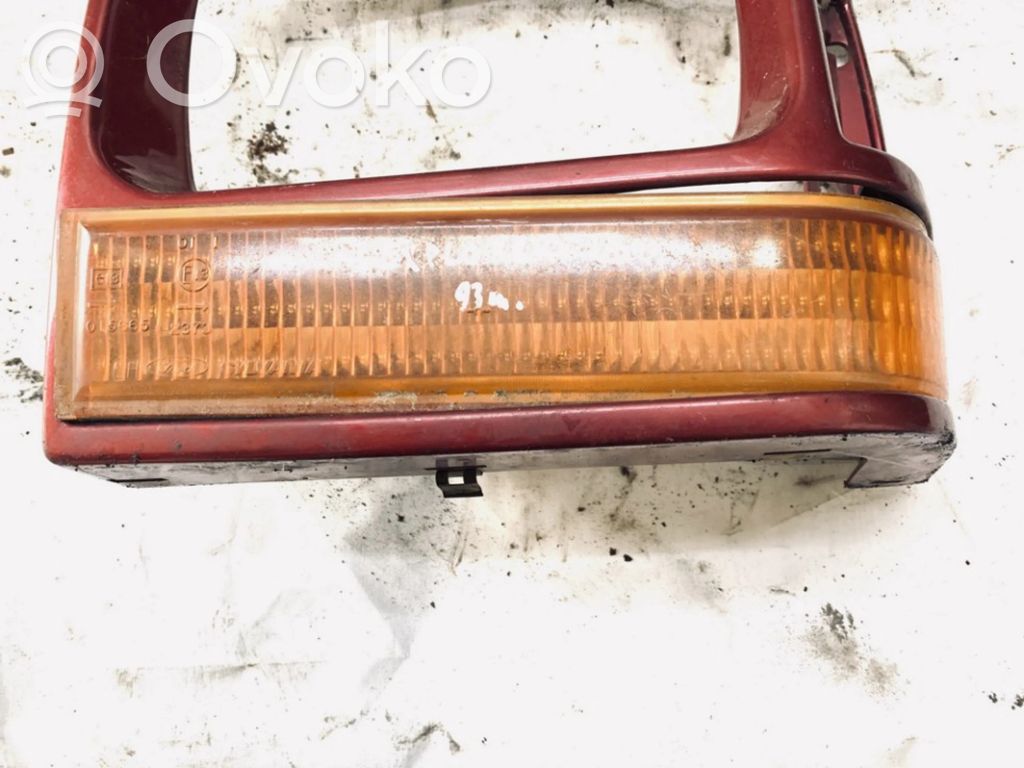 Ford Explorer Front indicator light 