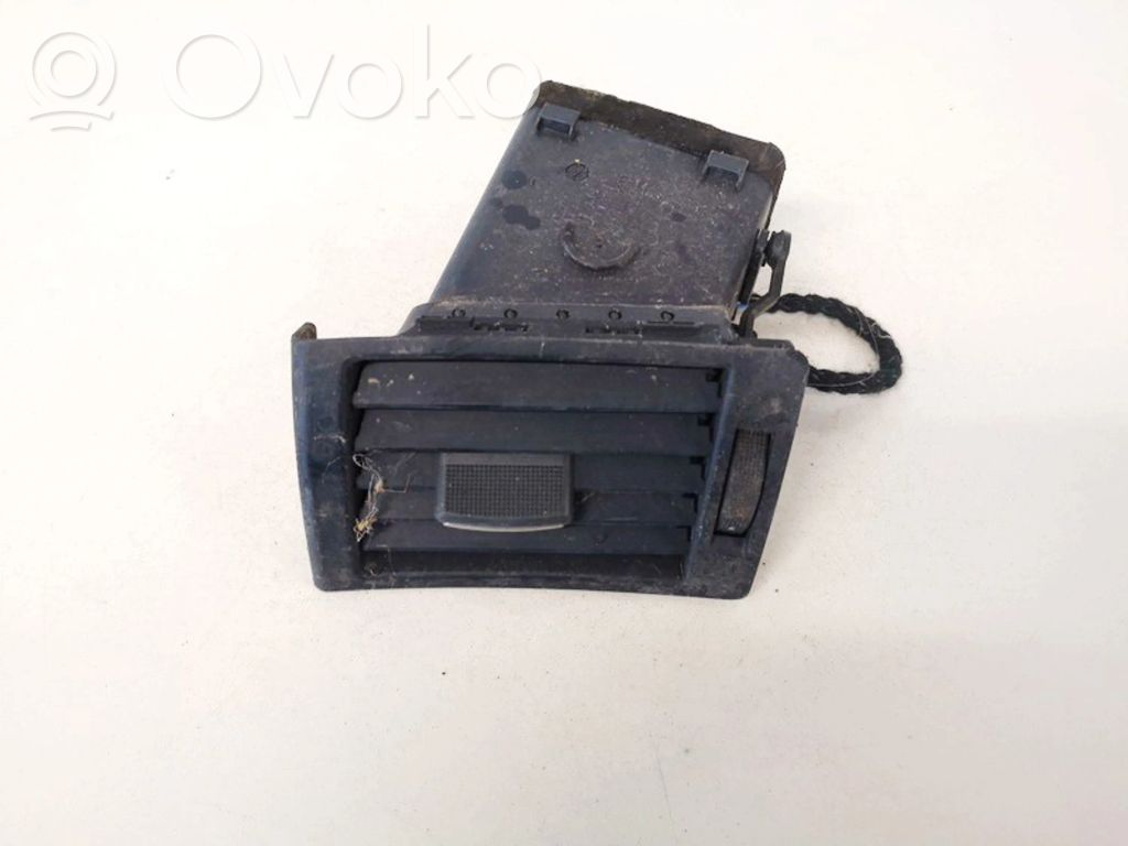 Grilă ventilație centrală   8E0820901F,438301,438301,8E0820901F