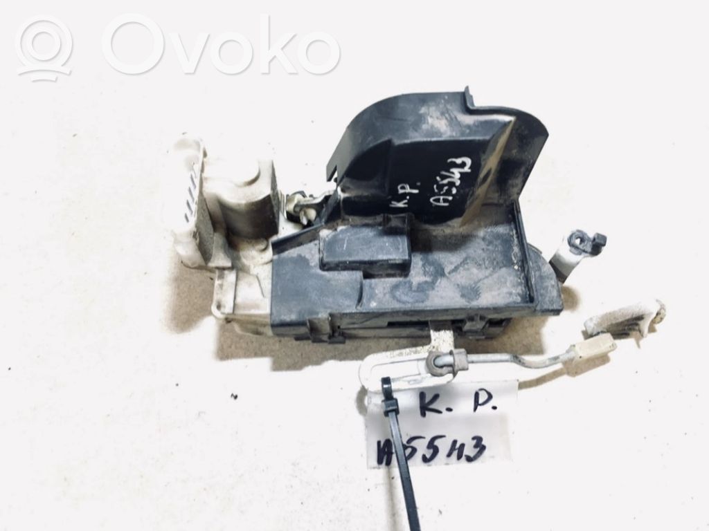 Serrure de porte avant   B792,B792