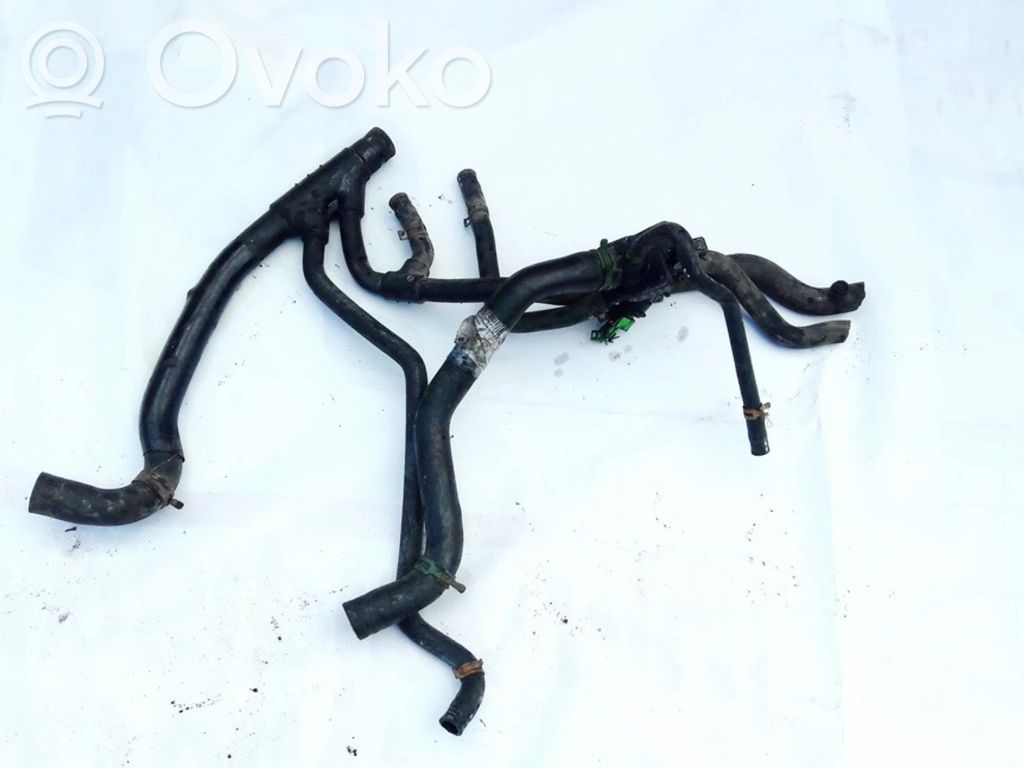 Renault Megane I Tubo flessibile del liquido di raffreddamento del motore 