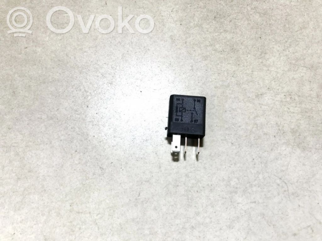 Opel Zafira A Alte relee 