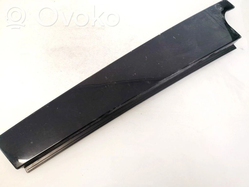 Volkswagen Golf VII Rivestimento modanatura del vetro della portiera posteriore