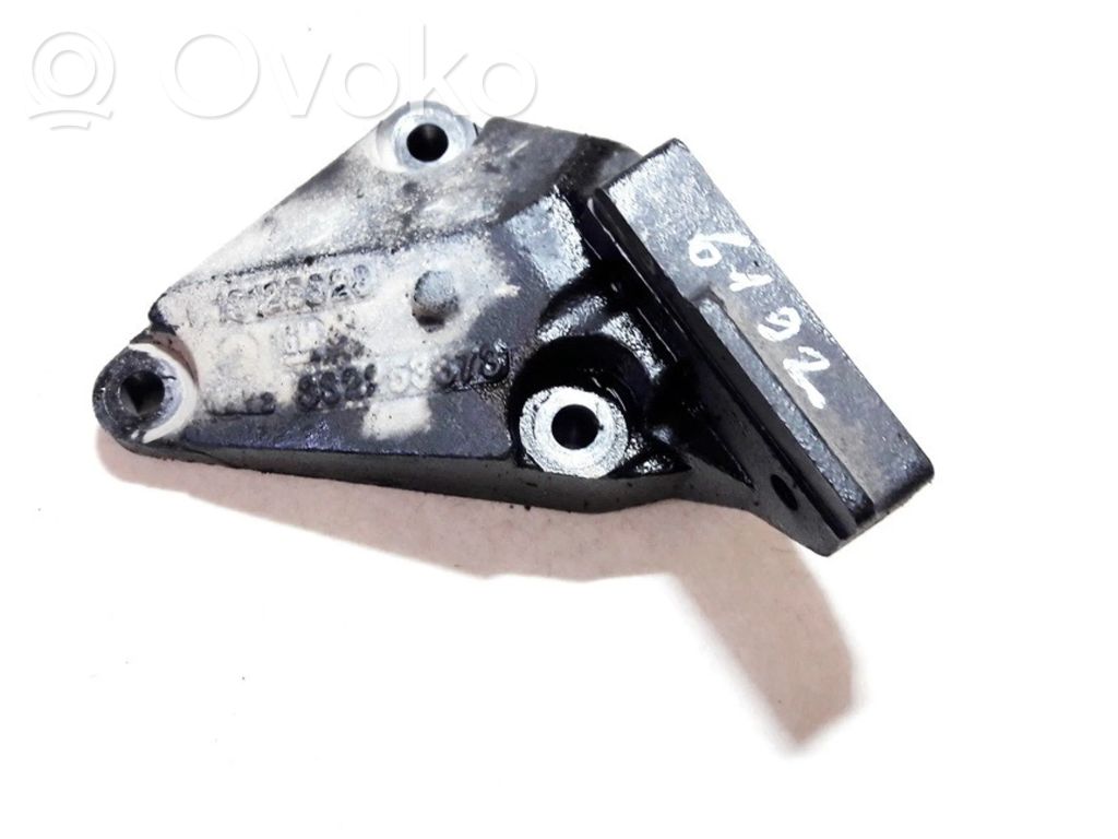 Opel Meriva B Engine mounting bracket 