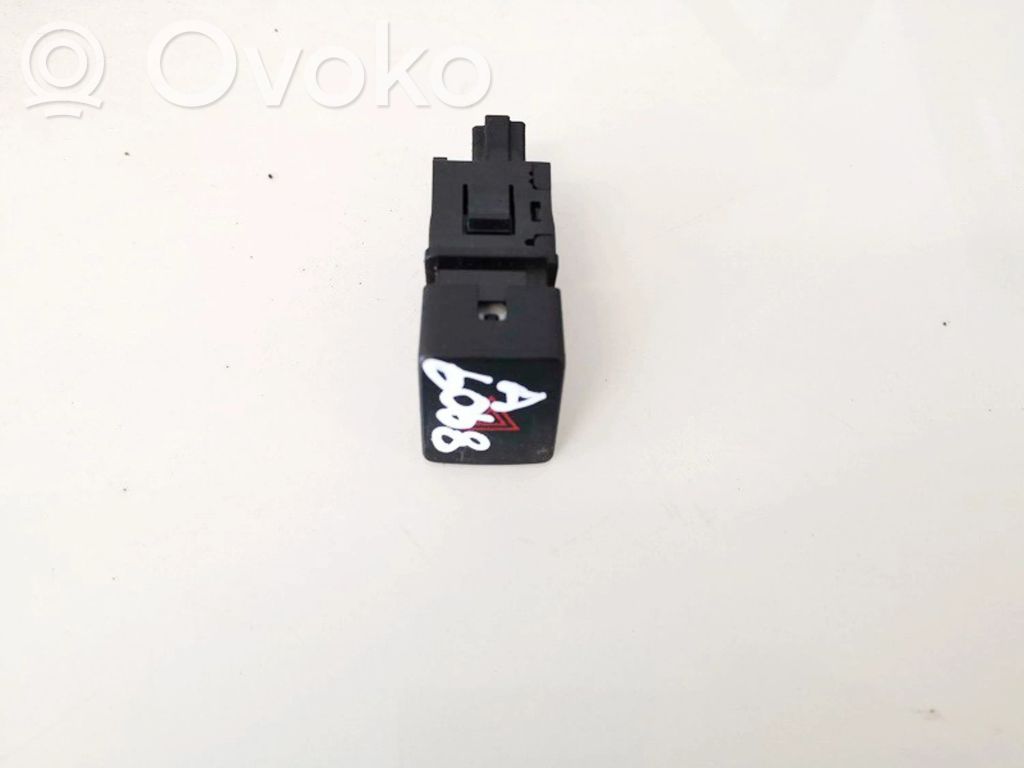 Nissan Qashqai Interruttore luci di emergenza
