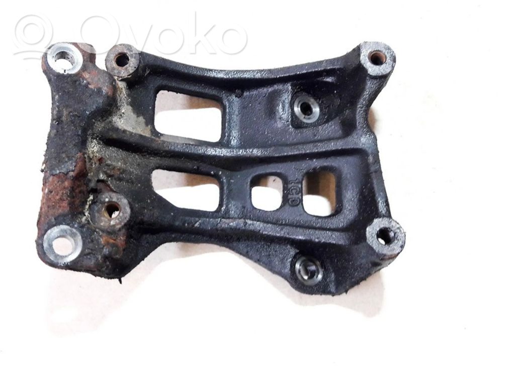 Engine mounting bracket   246260477,246260477