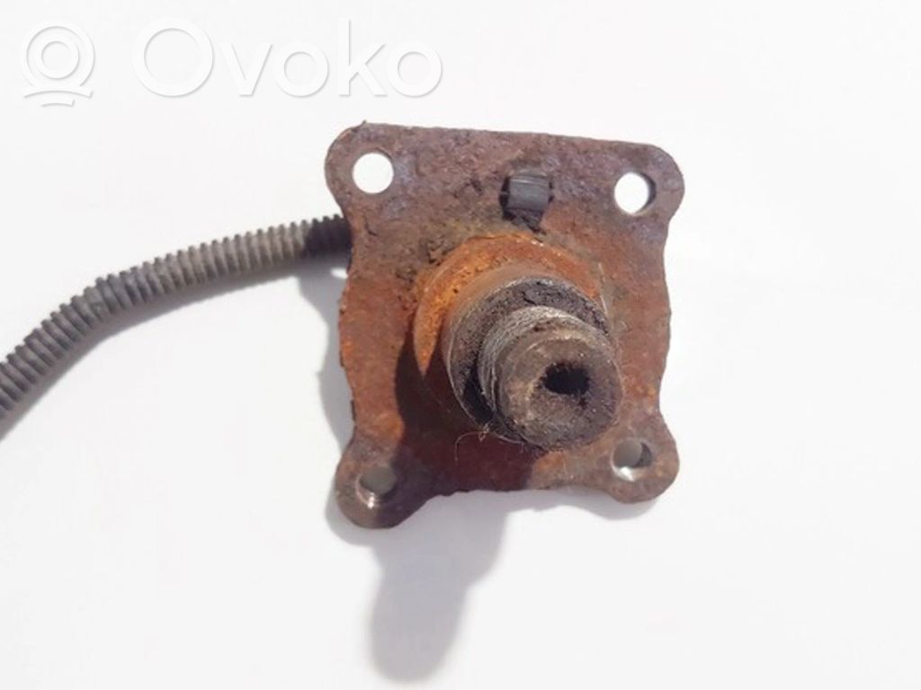 Stub axle
