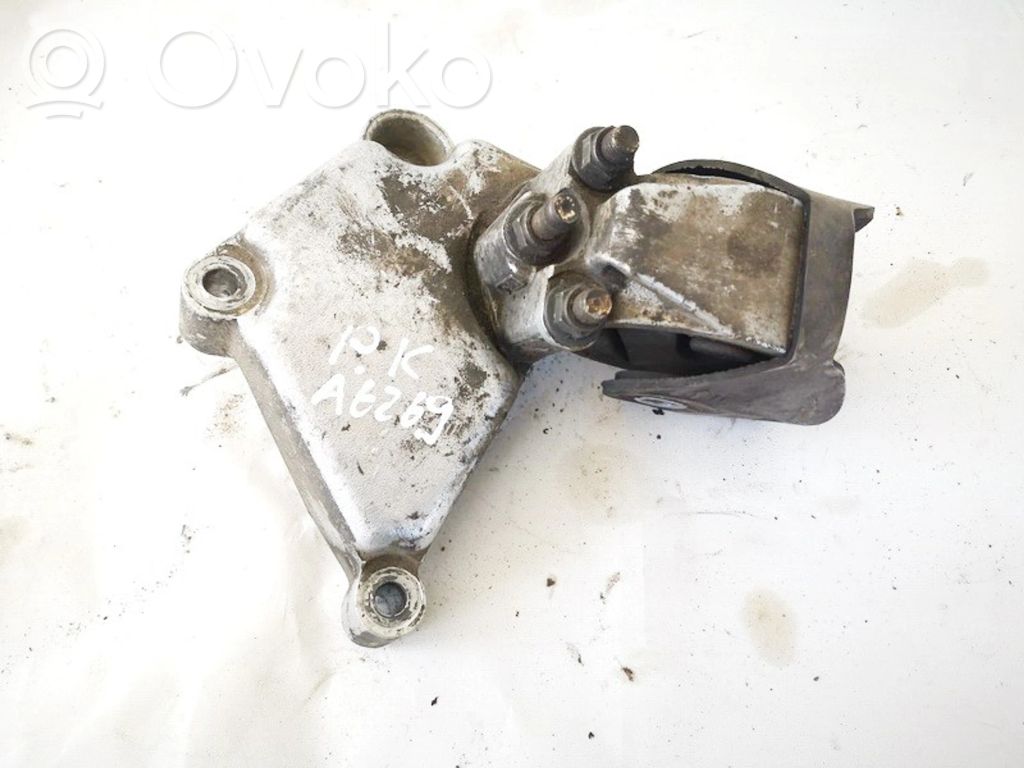 Mitsubishi Carisma Engine mount bracket 
