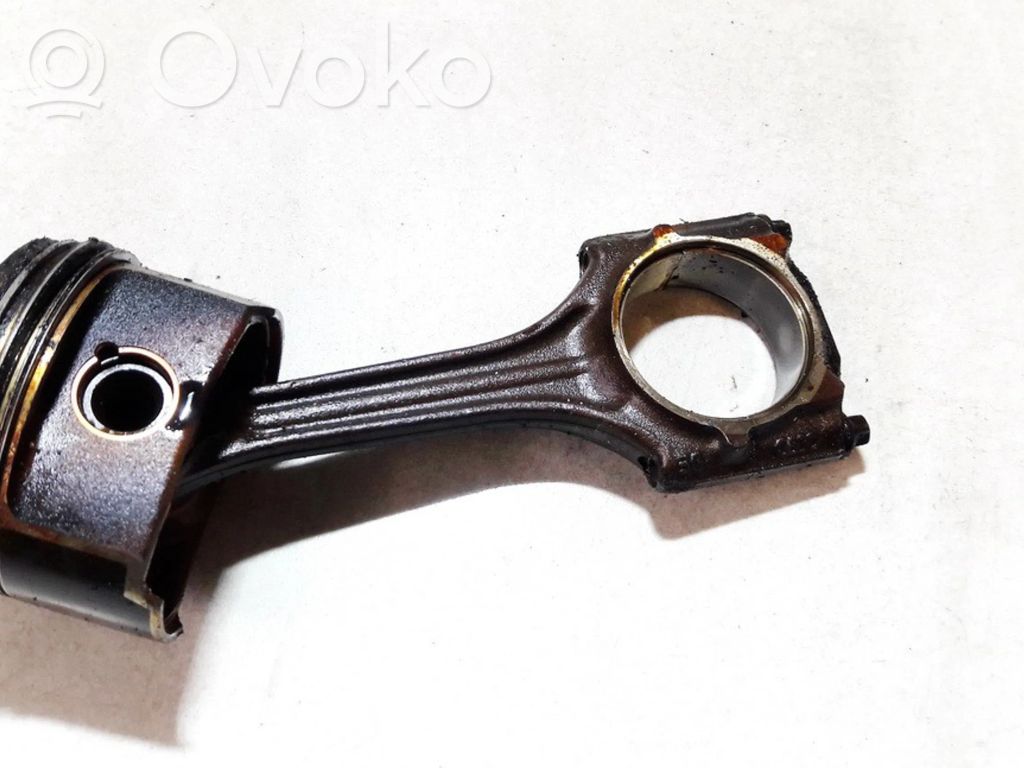 Volkswagen Bora Piston avec bielle 