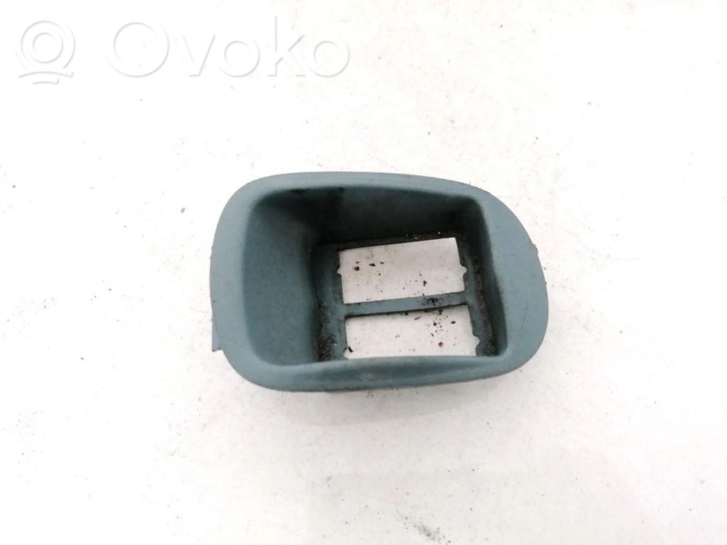 Renault Scenic I Ramka przycisków otwierania szyby drzwi przednich 