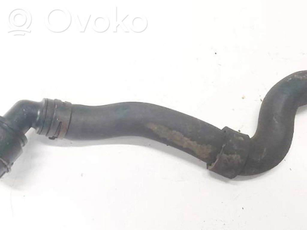 Volkswagen Golf IV Tubo flessibile del liquido di raffreddamento del motore