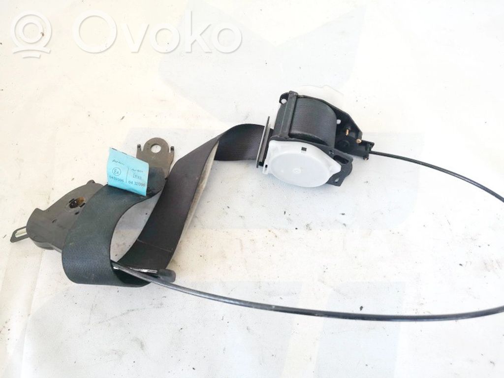 Mitsubishi Lancer Cinturón trasero 