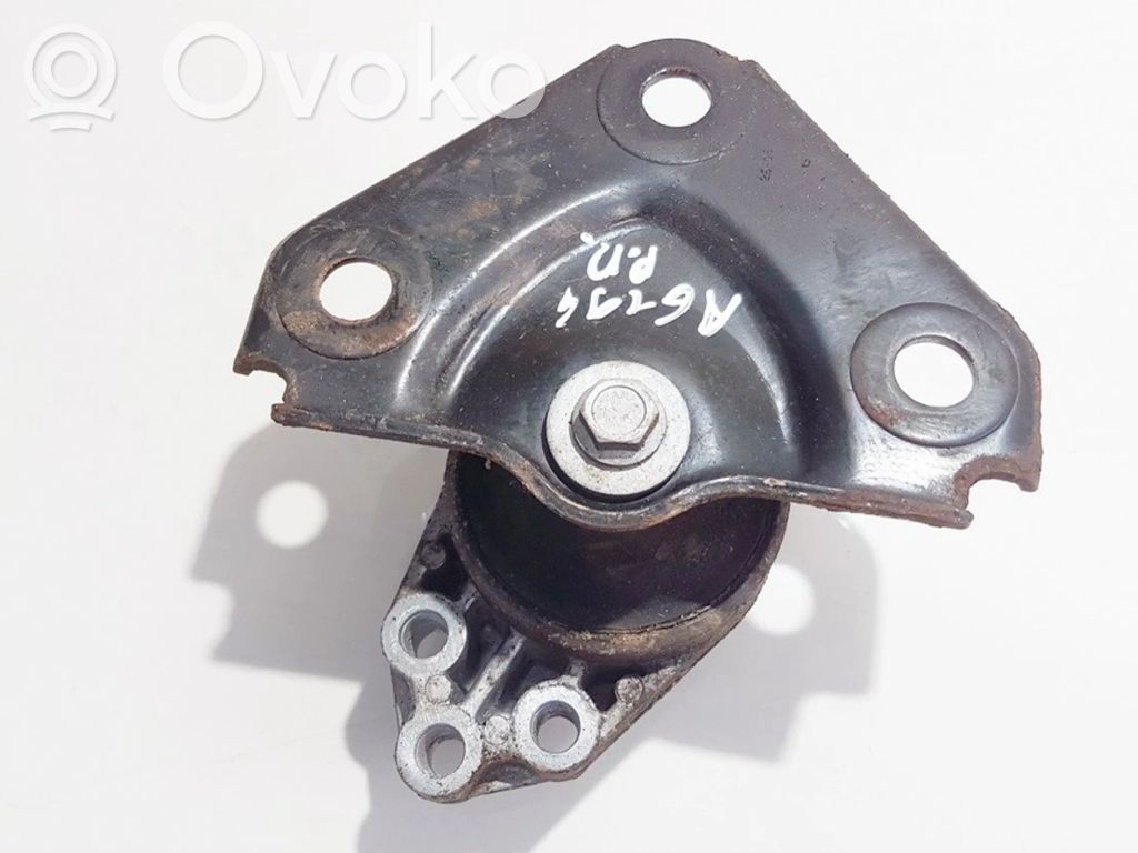 Ford Fiesta Engine mount bracket 