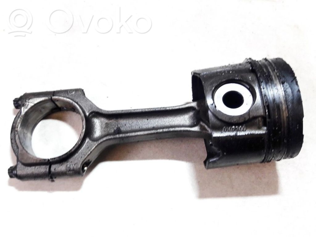 Piston avec bielle   0107200,0107200