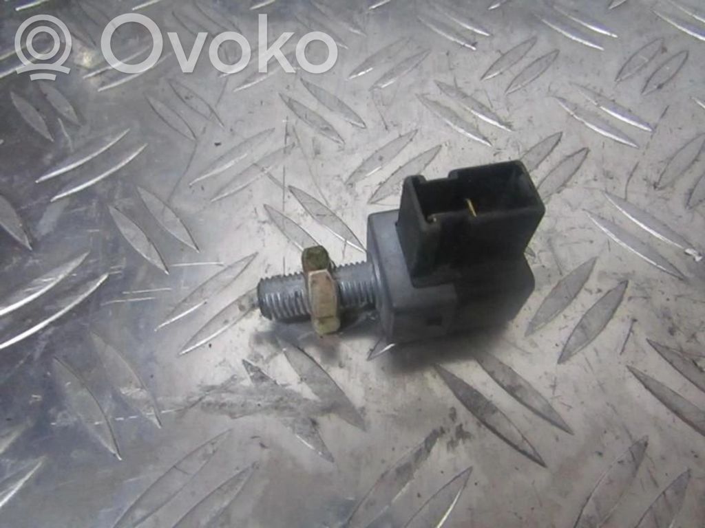 Interruptor sensor del pedal de freno   9381038000,9381038000,9381038000,9381038000