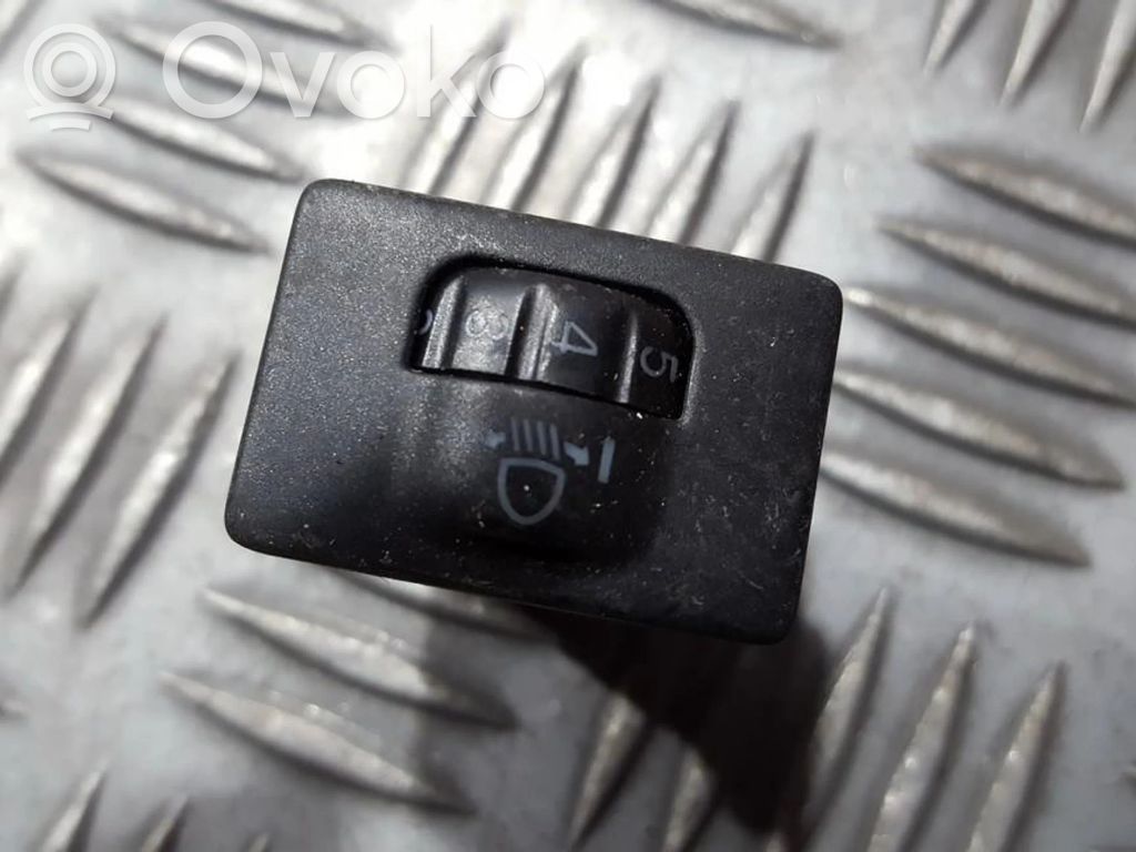 Toyota Yaris Przycisk / Pokrętło regulacji świateł