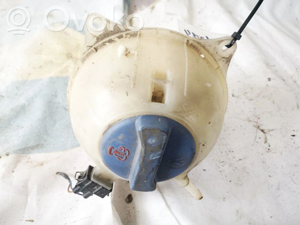 Volkswagen Golf III Serbatoio di compensazione del liquido refrigerante/vaschetta