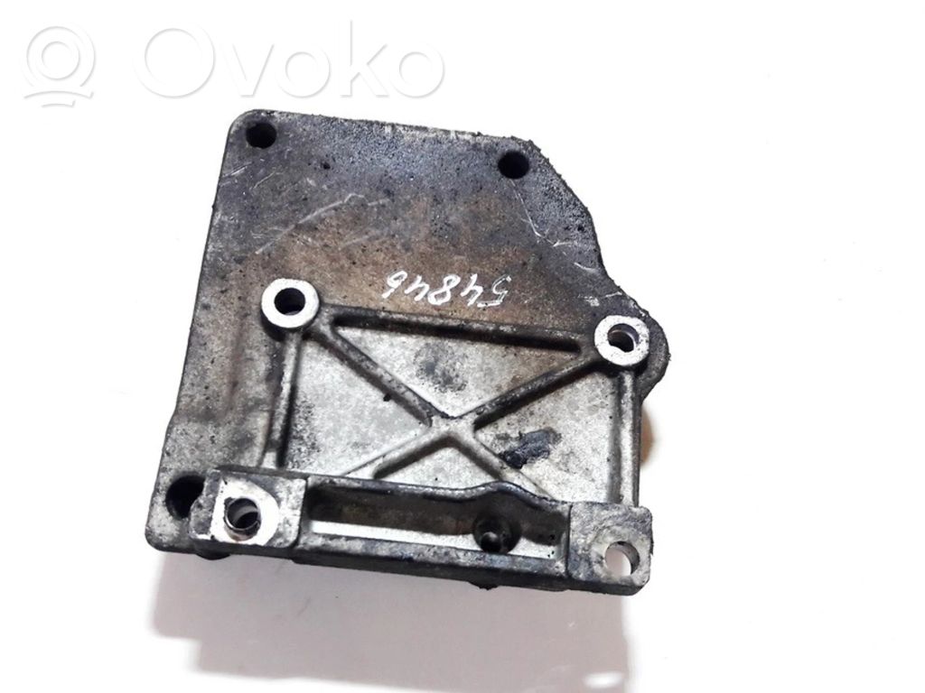 Citroen Xsara Engine mounting bracket 