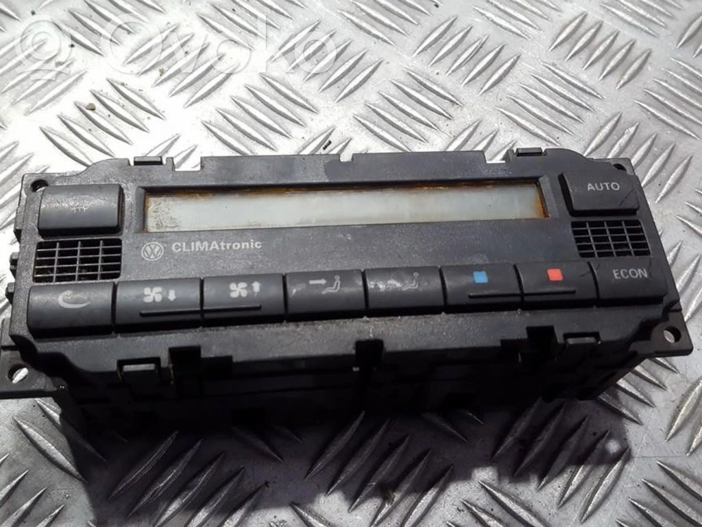 Volkswagen PASSAT B5.5 Unitate control climatizare 